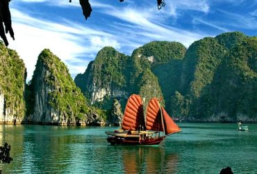How to Save Money on Halong Bay Cruises